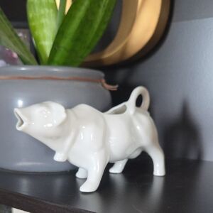 Innovation Porcelain Cow Creamer